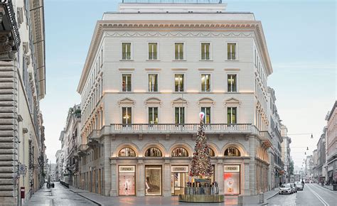 fendi show rome|fendi flagship store.